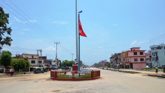 टीकापुरमा २९ करोड बढी लगानीका सडक योजनाको काम अधुरै