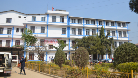 सेती अस्पतालमा जुगाडले पानीको आपूर्ति, गर्मीमा हाहाकार हुने