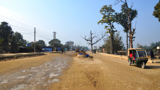 सम्झौता अवधि सकियो, हुलाकी राजमार्ग कैलालीमा ६० प्रतिशत निर्माण अधुरै