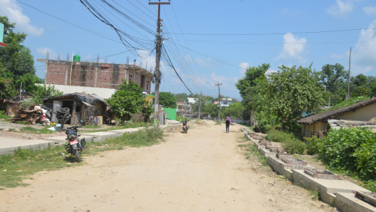 सुदूरपश्चिम सरकारले धनगढीका १९ सडक कालोपत्र गर्दै
