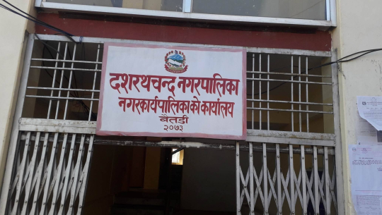 बैतडीको दशरथचन्दमा विपत् पूर्वसूचना प्रणाली गोदाममा थन्कियो 