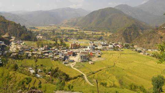 दिपायलमा व्यवस्थित बसपार्क नहुँदा समस्या