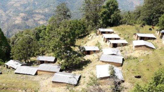 डोटीमा सरकारले बनाएका घरमा मुक्त हलियाले बस्न नमान्दा समस्या