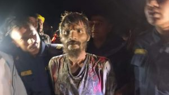 बाढीमा फसेपछि उद्दार गरिएका पुरूष