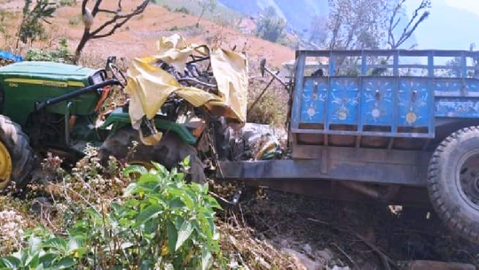 अछाममा ट्याक्टर दुर्घटना, दुई घाइते