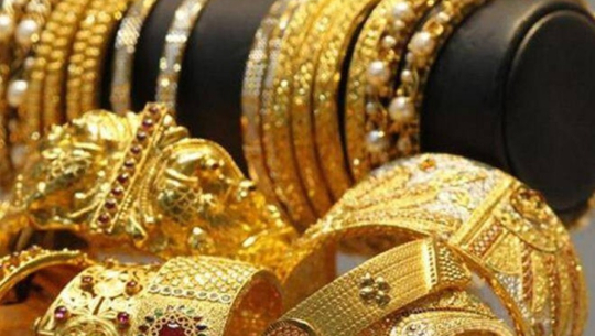 प्रतितोला ४०० ले घट्यो सुनको मूल्य