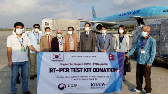 कोरियाबाट विविध स्वास्थ्य उपकरण प्राप्त