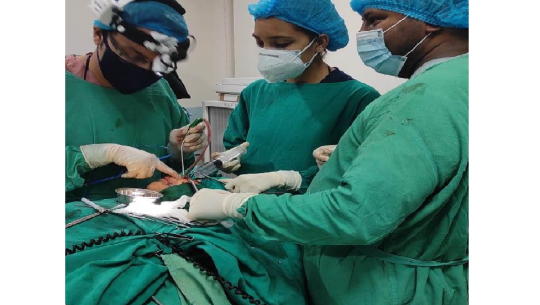 धनगढीको निसर्ग हस्पिटलमा पहिलोपटक नाकभित्रको ट्युमरको अप्रेसन