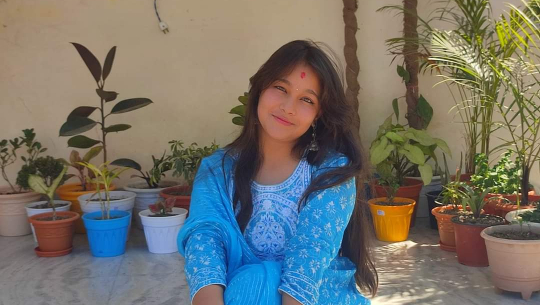 धनगढीमा रहेको कपडा बैङ्कलाइ ३६ थान कपडा सहयोग