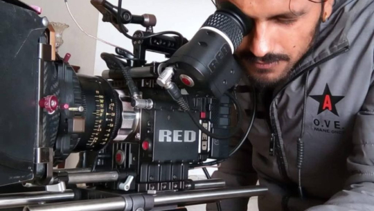 लेखक विवेक पाण्डेद्वारा लेखिएको फिल्मको स्क्रिप्ट तयार हुन ६ वर्ष लाग्यो