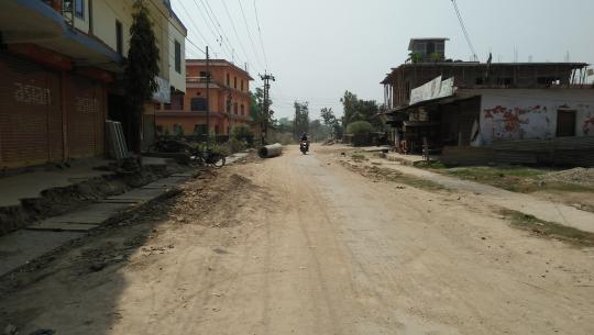 मापदण्ड घटाएर सडक निर्माण गरिदै