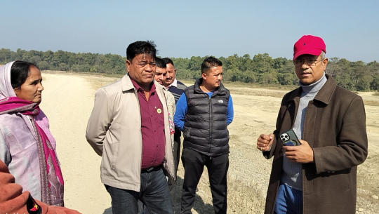 खुटिया नदीमा मापदण्ड विपरीत दोहन, ट्याक्टर नगरपालिकाको नियन्त्रणमा