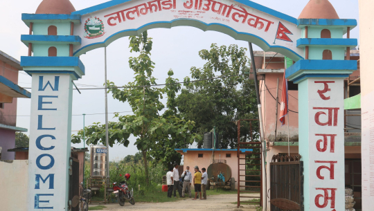 कञ्चनपुरमा इन्जिनियरलाई कुटपिट गर्ने ठेकेदारले मागे माफी