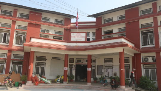 धनगढीमा यात्रु शाखाबाट हुने भन्सारको काम बन्द, ‘क्यारिङ’ गर्नेबाट व्यवसायी हैरान