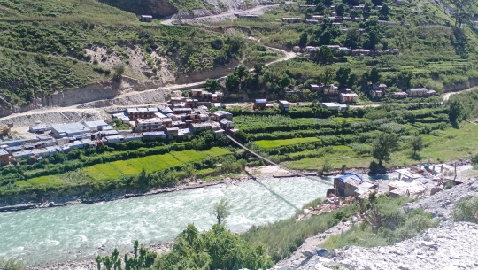 बाजुराको कवाडी खोलामा बगेर एकै परिवारका ५ जना बेपत्ता