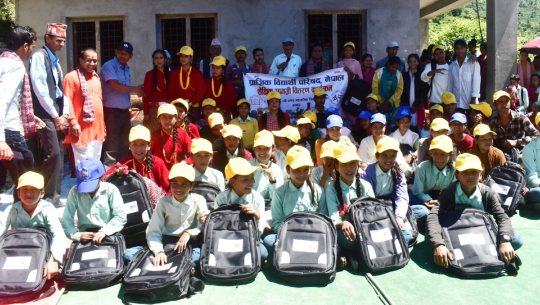 प्राज्ञिक विद्यार्थी परिषदद्वारा शैक्षिक सामग्री वितरण