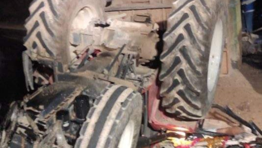 डोटीमा ट्याक्टर दुर्घटना हुदा एकको मृत्यु, १९ जना घाइते