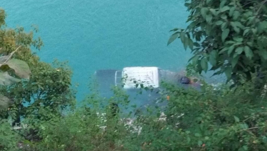 धनगढीबाट बाजुरा जाँदै गरेको जिप सेतीमा खस्यो, एकै गाउँका चार जनाको मृत्यु