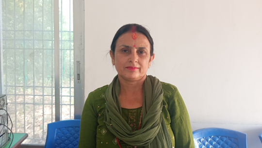 धनगढीको कपडा बैंकलाइ ३८ थान कपडा सहयोग