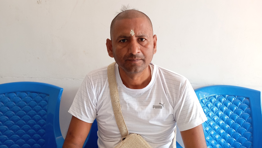 धनगढीको कपडा बैंकलाइ ४९ थान कपडा सहयोग