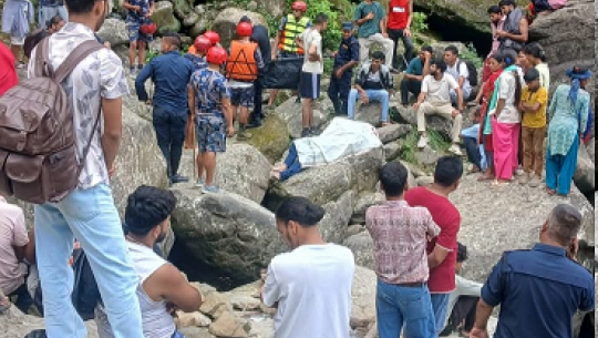 चिफ्ले झरनामा खसेर बेपत्ता भएका युवक मृत फेला