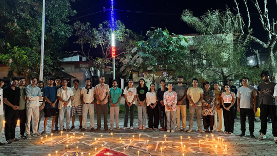 ऐश्वर्य विद्या निकेतन २०७६ ब्याचका विद्यार्थीबाट सहिदहरूलाई श्रद्धाञ्जलीसहित दीप प्रज्वलन