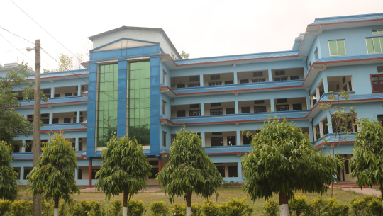 चेपुवामा परेको भन्दै कैलाली बहुमुखीका प्राध्यापकहरूको सामूहिक राजीनामा