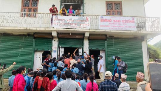 अछामको बान्नीगढी जयगढ गाउँपालिकामा तालाबन्दी