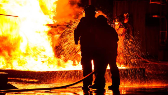 प्रेमिका फेल भएपछि प्रेमीले विद्यालयमा लगाइदिए आगो