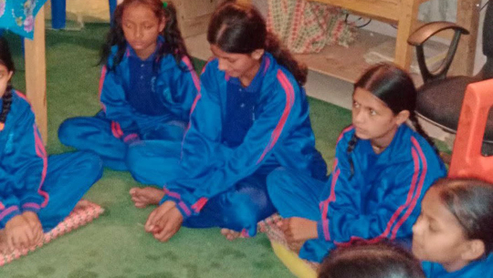बैतडीका विद्यालयमा छात्राहरु एक्कासी बेहोस  हुन थाले 
