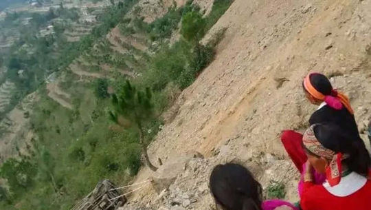 बैतडीमा जीप दुर्घटना
