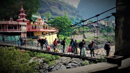 बैतडीको झुलाघाट नाकामा आवतजावतमा रोक