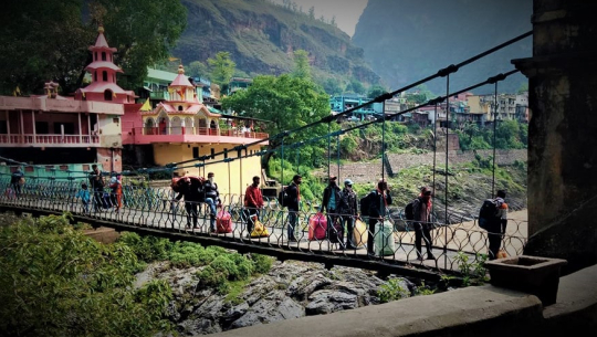 ‘ओमिक्रोन’ भित्रिन नदिन बैतडीको झुलाघाट नाकामा उच्च सतर्कता