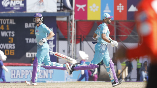 एनपिएल क्रिकेटः काठमाडौँको चितवनलाई १४३ रनको चुनौती