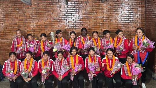 नेपाली यु–१९ महिला क्रिकेट टोलीलाई एनपीएलका टोलीले संयुुक्तरुपमा १० लाख दिने