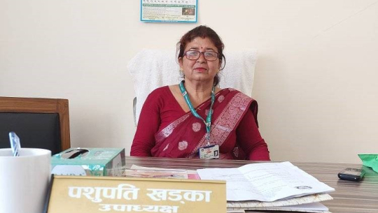 पुर्वीचौकी गाउँपालीकाकी  उपाध्यक्षले पनि पालिकाको बजेटबाट मोबाइल खरिद गरेको फेला