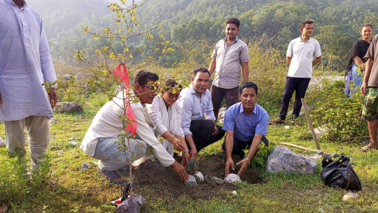 डडेल्धुराको आलितालमा खेल मैदान निर्माण हुँदै 