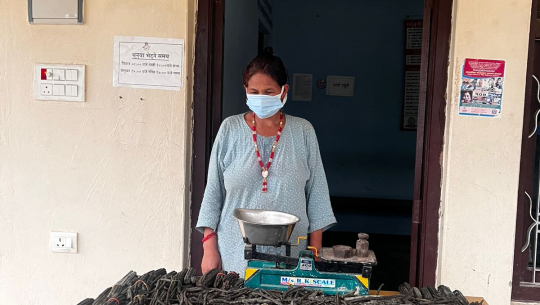 गोदावरीबाट १६ किलो लागुऔषधसहित एक महिला पक्राउ