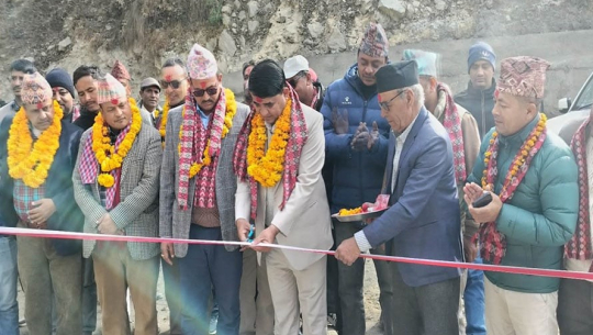 बाजुराको मार्तडी–कोल्टी सडकखण्डको अनाई खोलामा पक्की पुल उद्घाटन