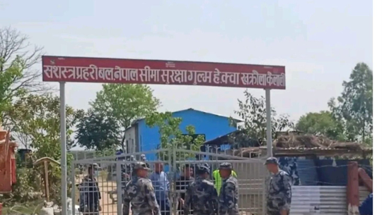 कैलालीस्थित टिकापुरको खक्रौला नाकामा किन भयो तनाब? 