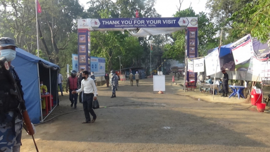 कैलालीमा रकम असुलेर भारतीयलाई प्रवेश दिएको विषयमा सशस्त्र र प्रहरीले छानविन गर्दै