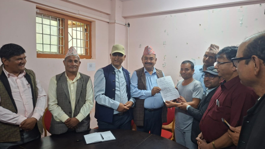 ९ बुँदे माग राख्दै नगर स्वयंसेवक शिक्षकले बुझाए ज्ञापनपत्र