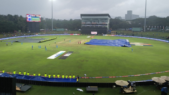 नेपालले १७८ रन बनाउँदा भारतविरुद्धको खेल वर्षाका कारण अवरुद्ध