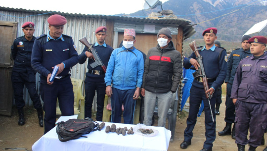 बाजुरामा डेढकिलो चरेससहित वडा सदस्य पक्राउ