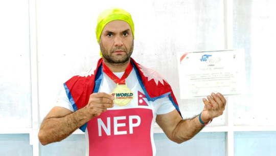 एशियन पावरलिफ्टिङ च्याम्पियनसिपमा धनगढीका ज्ञानेन्द्रलाई 