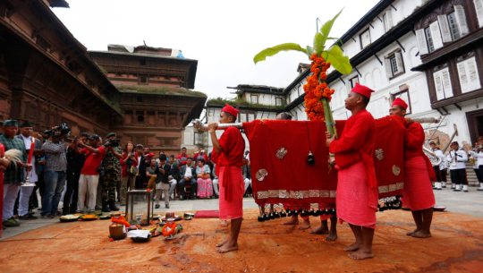 आश्विन शुक्ल सप्तमीः  फूलपाती भित्र्याइँदै