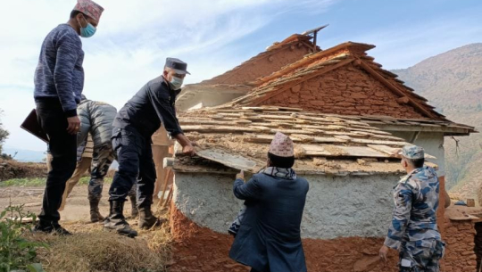 अछाममा छाउगोठ भत्काउने अभियान फेरि सुरु, गाउँगाउँ पुगे सिडियो