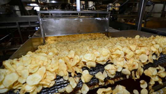 स्थानीय उत्पादित आलु प्रयोग हुने गरी आलु चिप्स उद्योग सञ्चालन