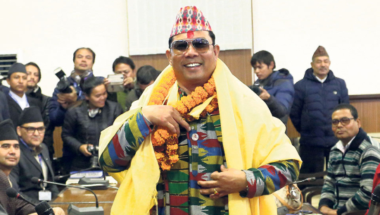 कैलालीमा रेशम चौधरीको पार्टीले पनि चुनाव लड्ने