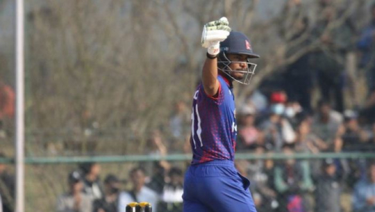 रोहितको अर्धशतक पूरा